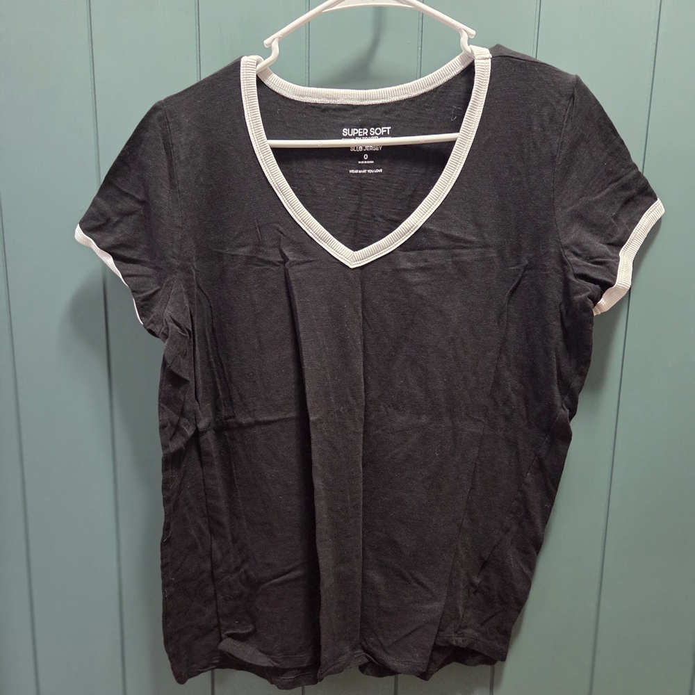 Torrid Black V-Neck Tee with White Trim